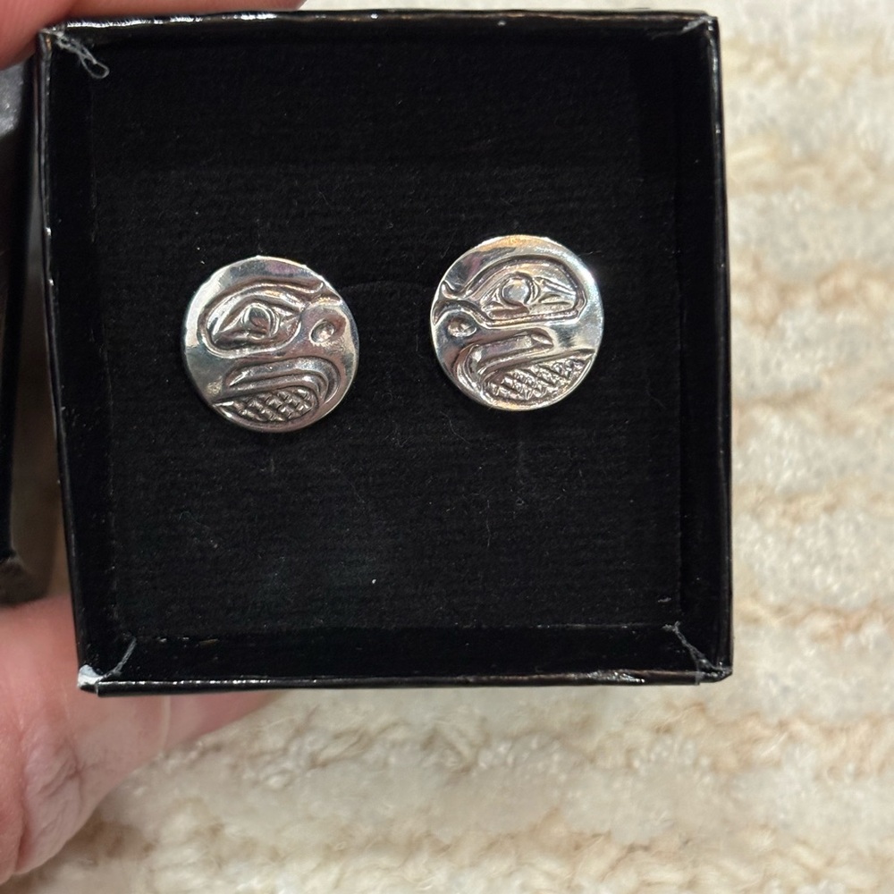 Bill Reid Gallery Northwest Coast Art earrings silver NWT (box)